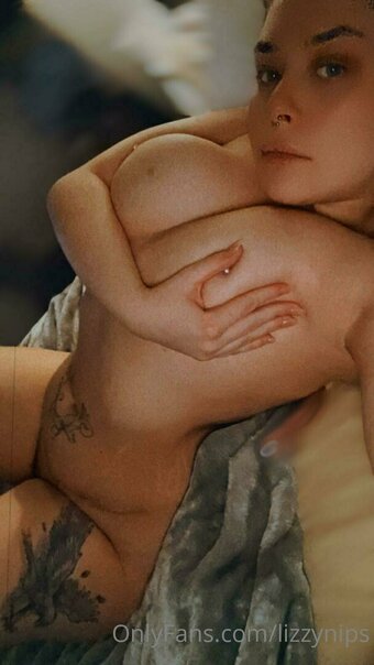 lizzynips Nude Leaks Photo 5