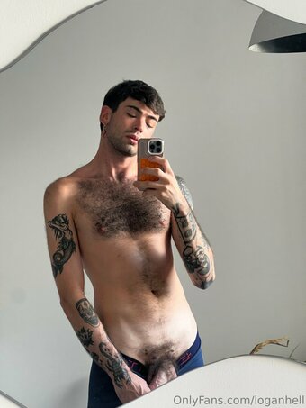 loganhell Nude Leaks Photo 11