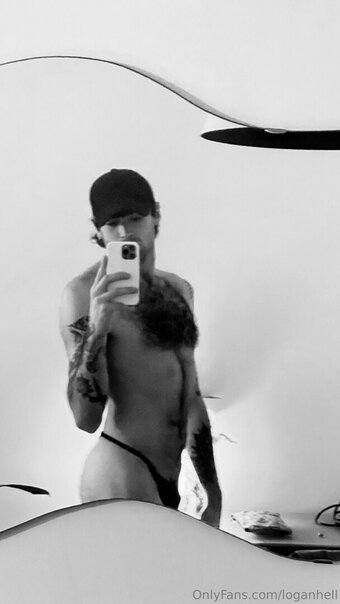 loganhell Nude Leaks Photo 21