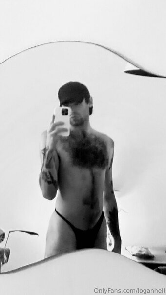 loganhell Nude Leaks Photo 22