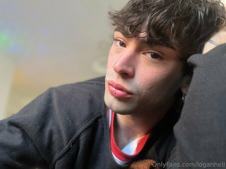 loganhell Nude Leaks Photo 25