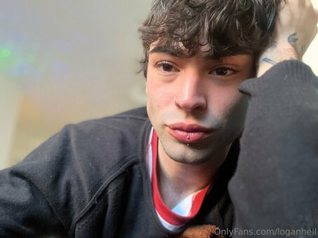loganhell Nude Leaks Photo 26