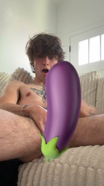 logansprivatepage Nude Leaks Photo 26