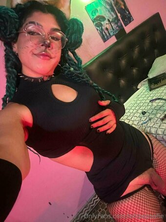 lollipopsofie Nude Leaks Photo 11