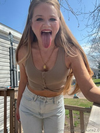 longtonguekate2.0