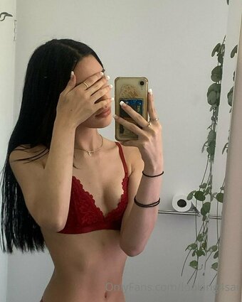 looking4sar Nude Leaks Photo 2