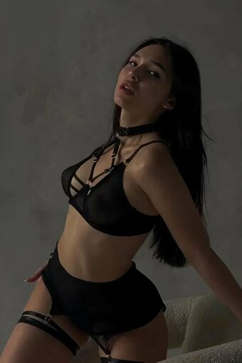Lora Atcher Nude Leaks Photo 3