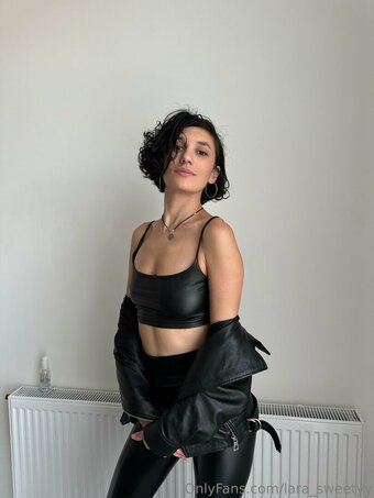 Lora / Loranice / lara_sweetyy / loraofficial Nude Leaks OnlyFans Photo 18