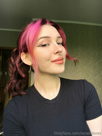 loradolores Nude Leaks Photo 26