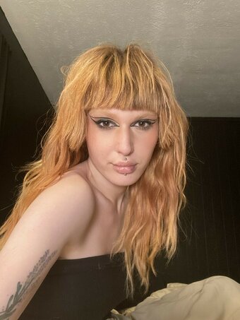 loreleik / l0releik / loreleifinds Nude Leaks OnlyFans Photo 3