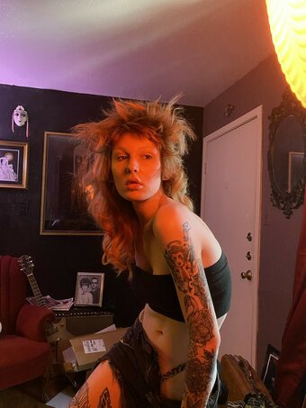 loreleik / l0releik / loreleifinds Nude Leaks OnlyFans Photo 4