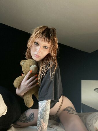 loreleik / l0releik / loreleifinds Nude Leaks OnlyFans Photo 12