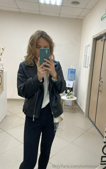 loreleisecrets Nude Leaks Photo 9