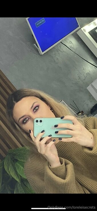 loreleisecrets Nude Leaks Photo 17