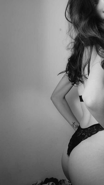 Lorrayne / Lor-Queen / lorrayneoliveiraofc Nude Leaks Photo 2