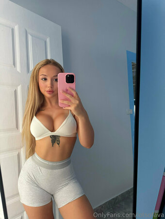 lotsofava Nude Leaks Photo 17
