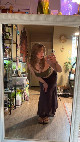 LoudKnowledge2702 Nude Leaks Photo 4