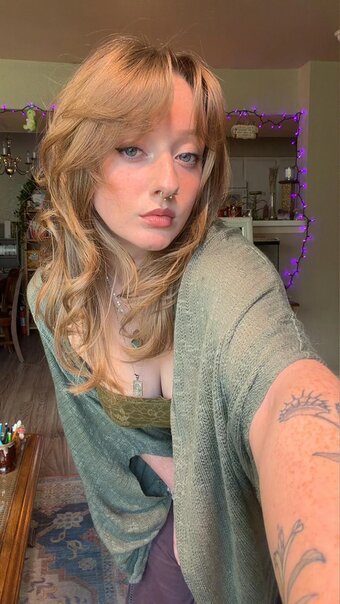 LoudKnowledge2702 Nude Leaks Photo 7