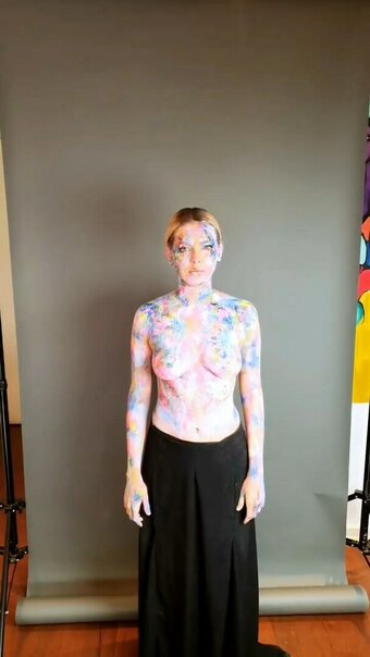 Louise D'Tuani Louise D'Tuani