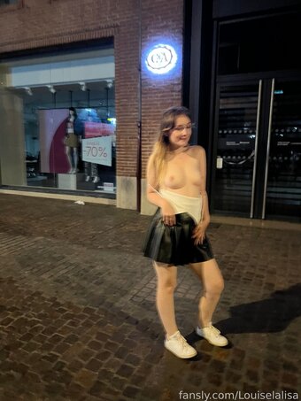 Louiselalisa Nude Leaks Photo 28