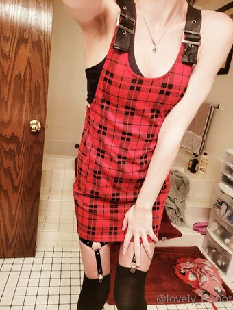 lovel-e-thot Nude Leaks Photo 10