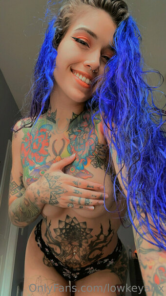 lowkeyarix / Aria / ArixQueen / ariasaki / earthyhugs Nude Leaks OnlyFans Photo 4