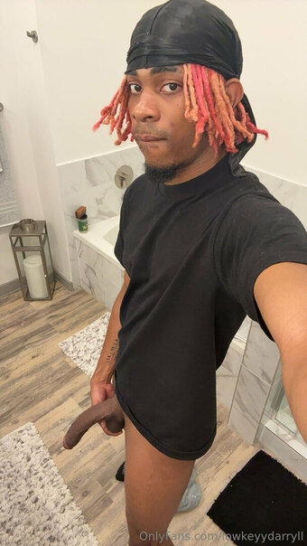 lowkeyydarryll Nude Leaks Photo 9