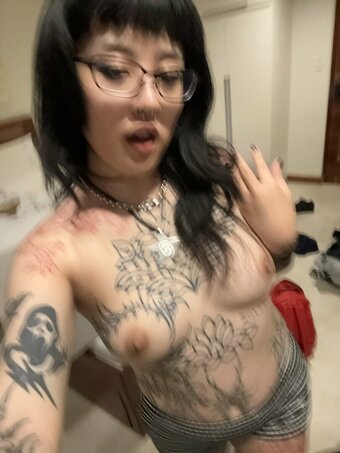 lowpolygoon / https: Nude Leaks Photo 20