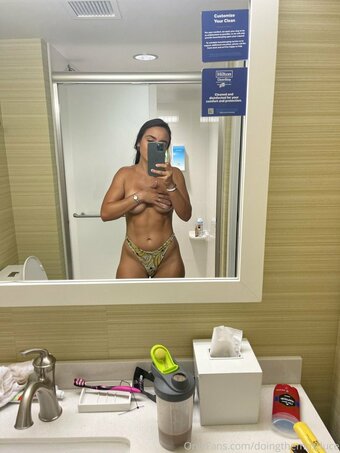 Luce Lu / itslucesworld / mynamesluce Nude Leaks OnlyFans Photo 3
