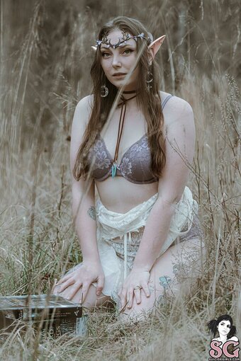 Luckicharmed / lucki.charmed Nude Leaks Photo 16