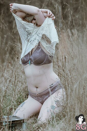 Luckicharmed / lucki.charmed Nude Leaks Photo 18