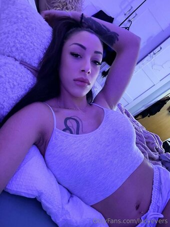 Lucy Evers / myfirstperiodpodcast Nude Leaks Photo 7