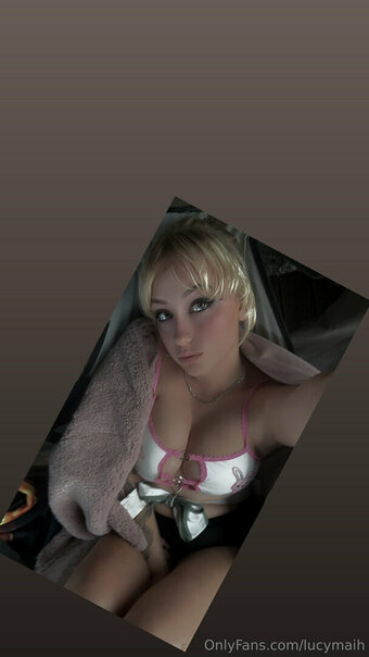 lucy2evil Nude Leaks Photo 11
