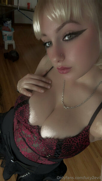 lucy2evil Nude Leaks Photo 25