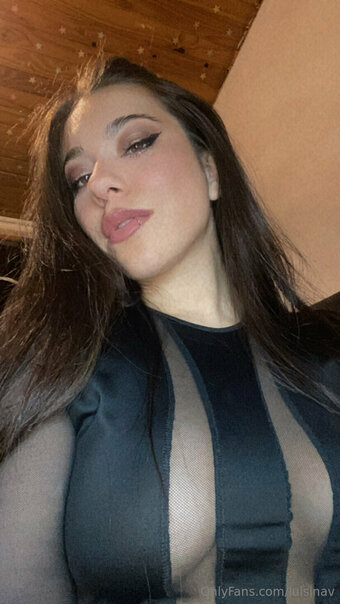 luisinav Nude Leaks Photo 3