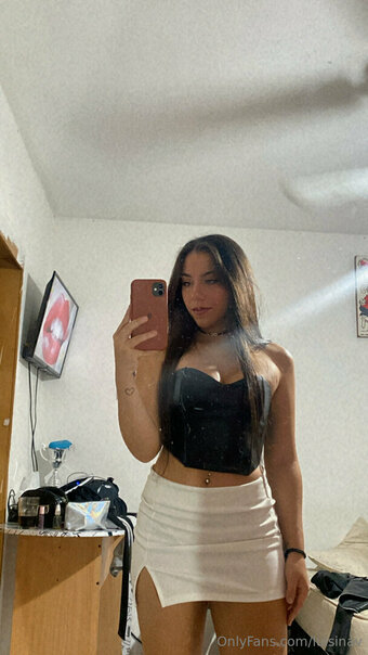 luisinav Nude Leaks Photo 4