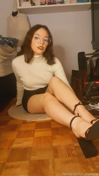 LunaMew Nude Leaks Photo 2