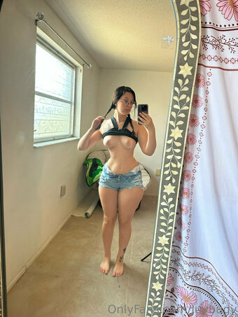 luvbugv / igotlove / luvbug.v Nude Leaks OnlyFans Photo 6