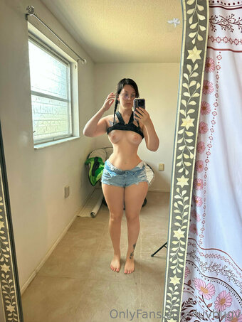 luvbugv / igotlove / luvbug.v Nude Leaks OnlyFans Photo 7