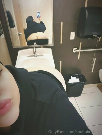 luvrbb Nude Leaks Photo 13