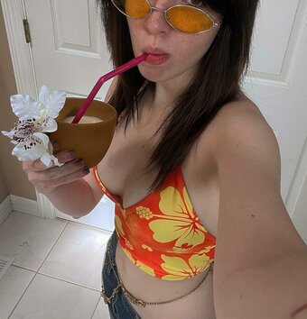 luvstuffer / Cal1kath / Emmy Nude Leaks Photo 4