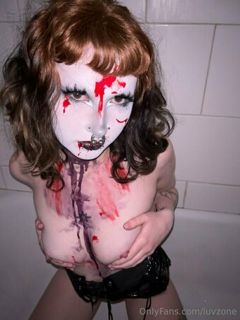 Luvzone / Luvelyscar Nude Leaks OnlyFans Photo 5