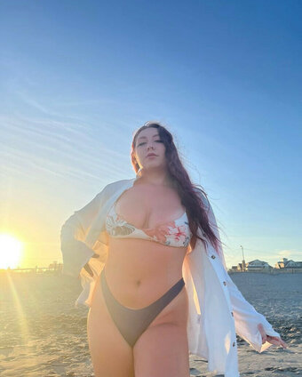 m.e_schulze Nude Leaks Photo 1