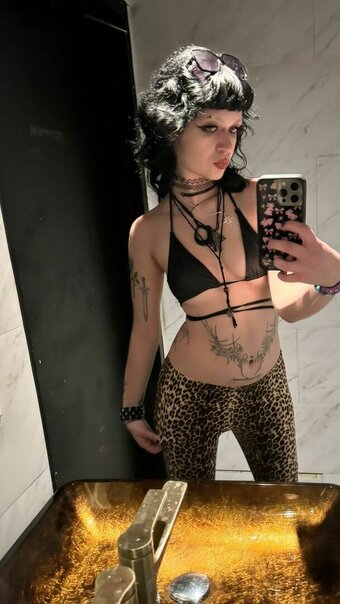 m4rycore / https: Nude Leaks Photo 28