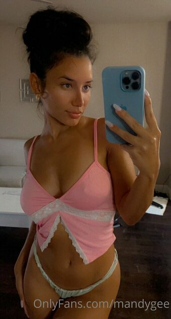 maandymore Nude Leaks Photo 7