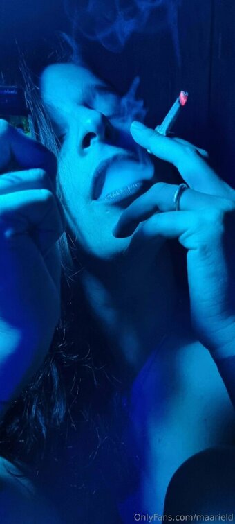 maarield Nude Leaks Photo 20