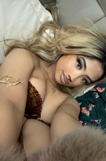 Maariya Sofia / masofiahh / u317871138 Nude Leaks OnlyFans Photo 14