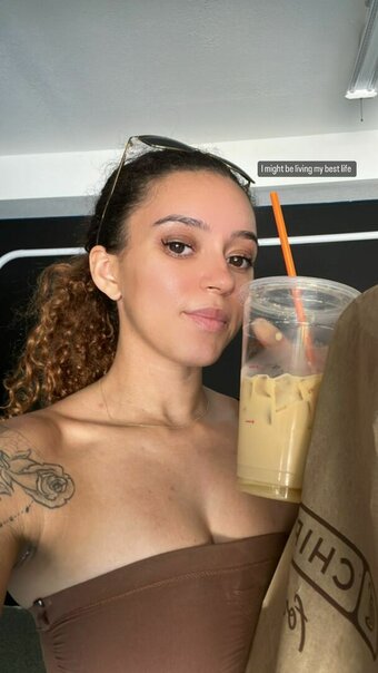 Macaiyla Nude Leaks Photo 32