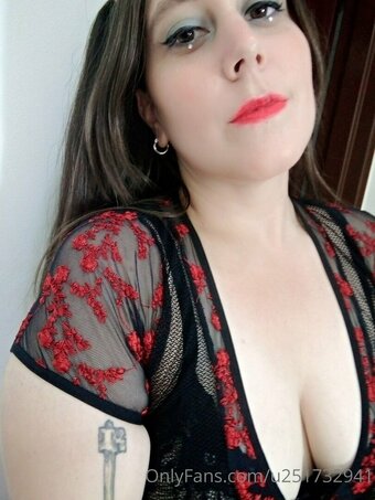 macathompson Nude Leaks Photo 1