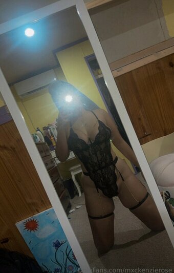 Mackenzie Walker / mxckenzierose Nude Leaks OnlyFans Photo 15